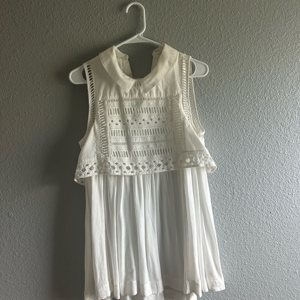 FreePeople Sleeveless White Lace Blouse